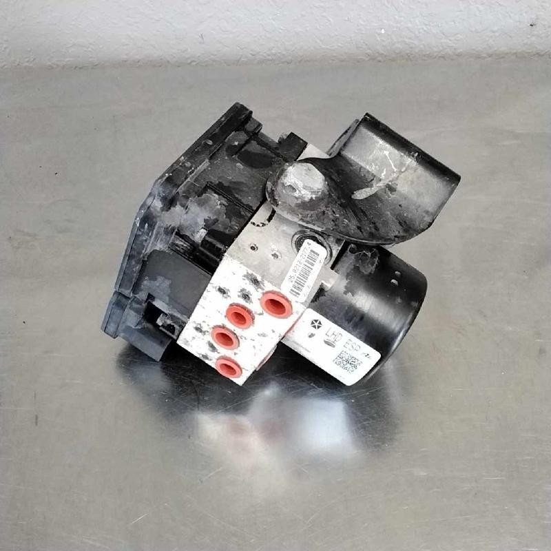 2014-2017 Jeep Compass Abs Anti Lock Brake Pump Module Assembly OEM 2014-2017 Jeep Compass Abs Anti Lock Brake Pump Module Assembly OEM