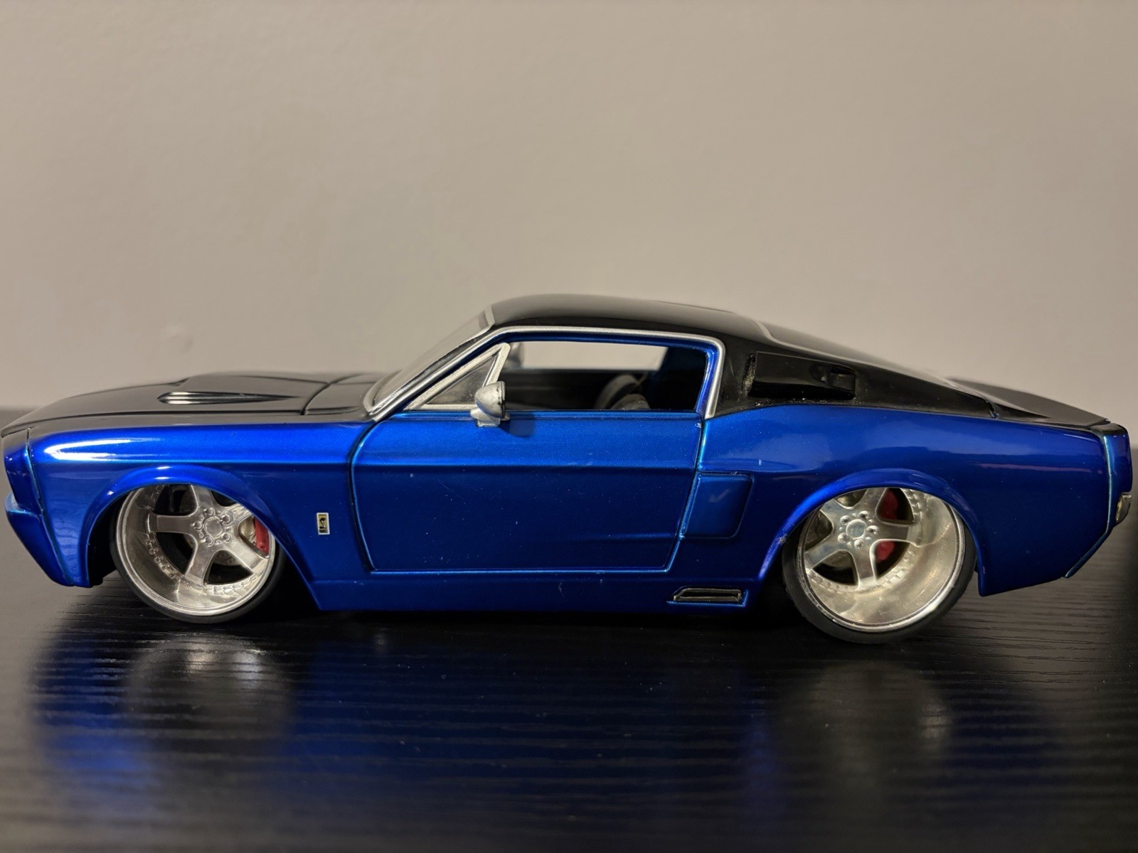 Jada Bigtime Muscle 1967 Shelby GT-500KR 1:24 Diecast Blue/Black ReadDescription Jada Bigtime Muscle 1967 Shelby GT-500KR 1:24 Diecast Blue/Black ReadDescription