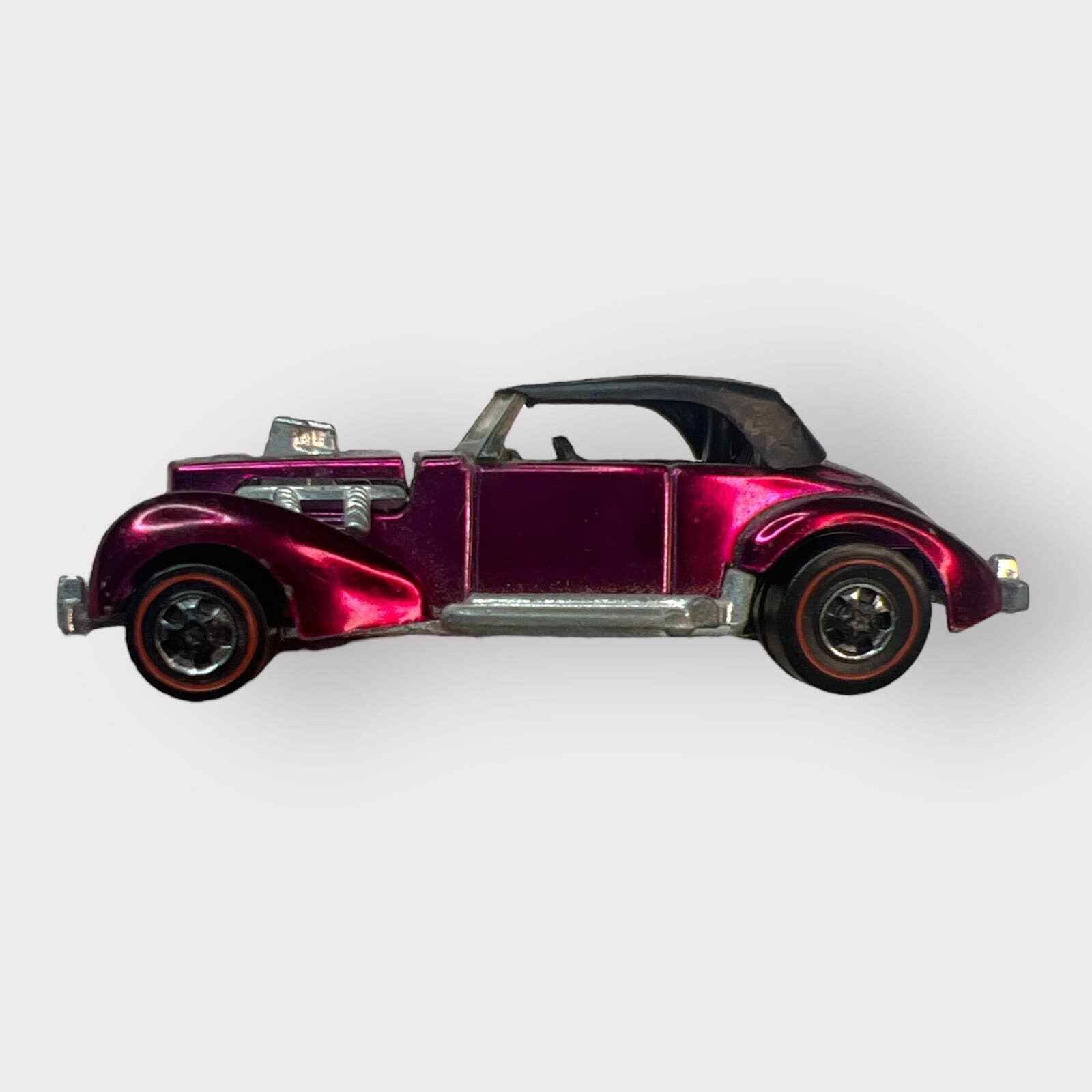 Vintage 1971 Hot Wheels Classic Cord USA Redline Spectraflame MAGENTA 1:64