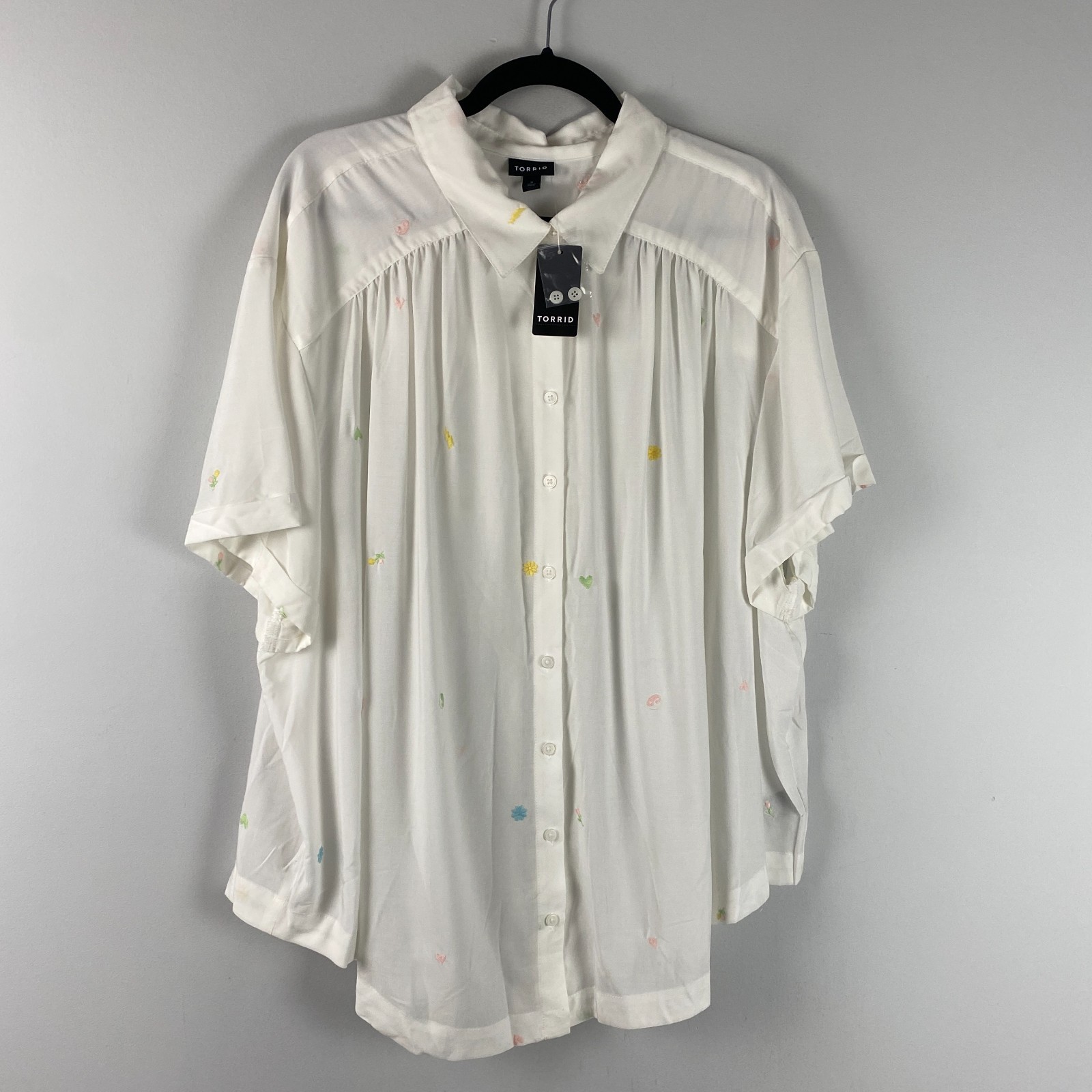 Torrid Challis Embroidered Button Shirt Size 3X Floral Peace Short Sleeve