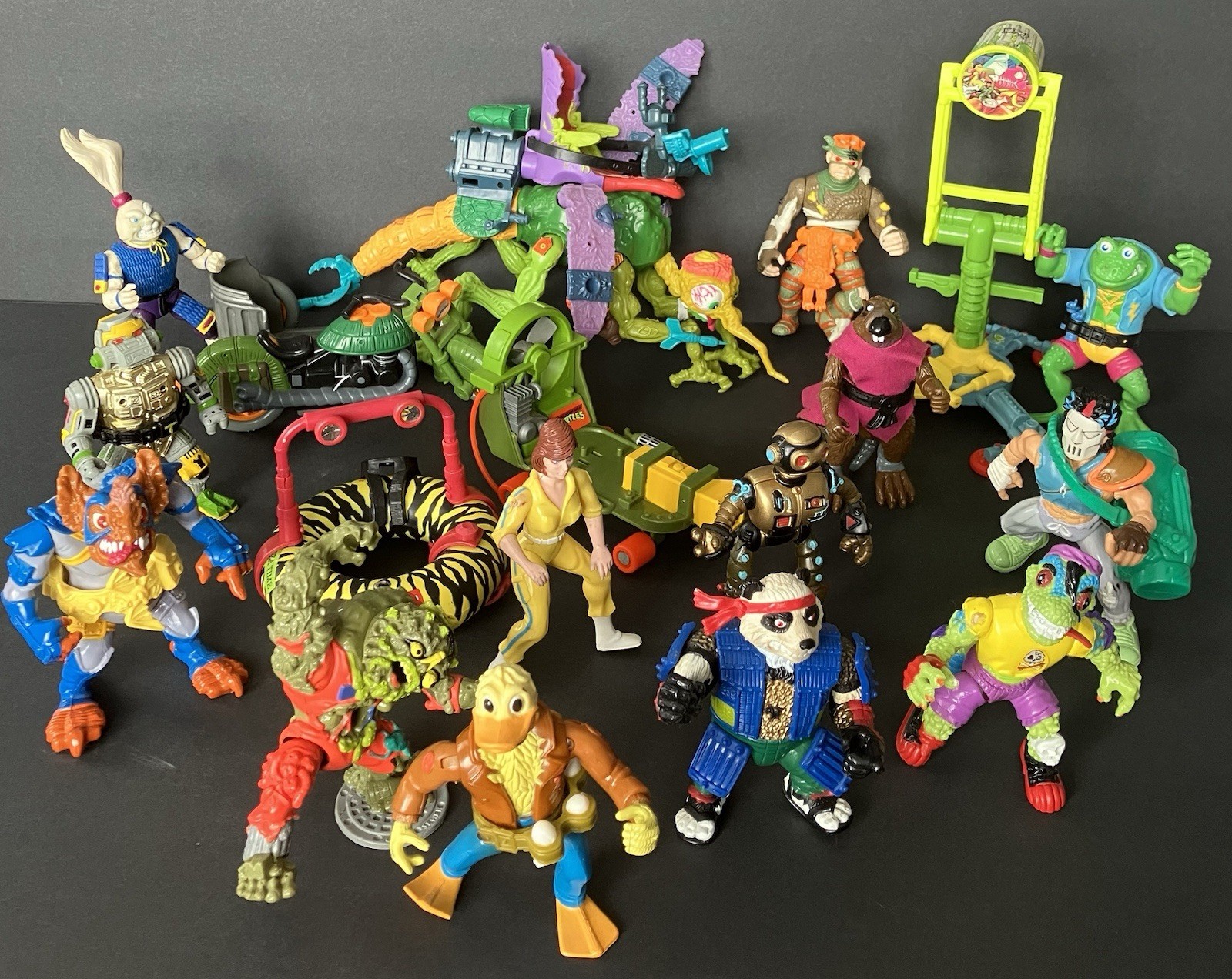 TMNT 1980s 1990s Vintage Playmates 13 Figure Lot, Needle Nose & (4) Vehicles TMNT 1980s 1990s Vintage Playmates 13 Figure Lot, Needle Nose & (4) Vehicles
