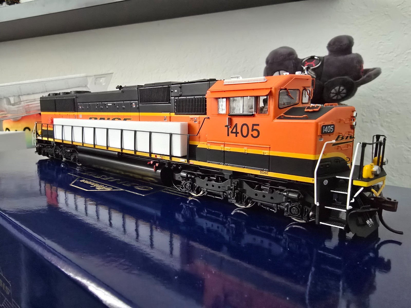 Athearn Genesis HO SD60M Tri-Clops BNSF #1405 ATHG75526 DC/DCC Ready Athearn Genesis HO SD60M Tri-Clops BNSF #1405 ATHG75526 DC/DCC Ready
