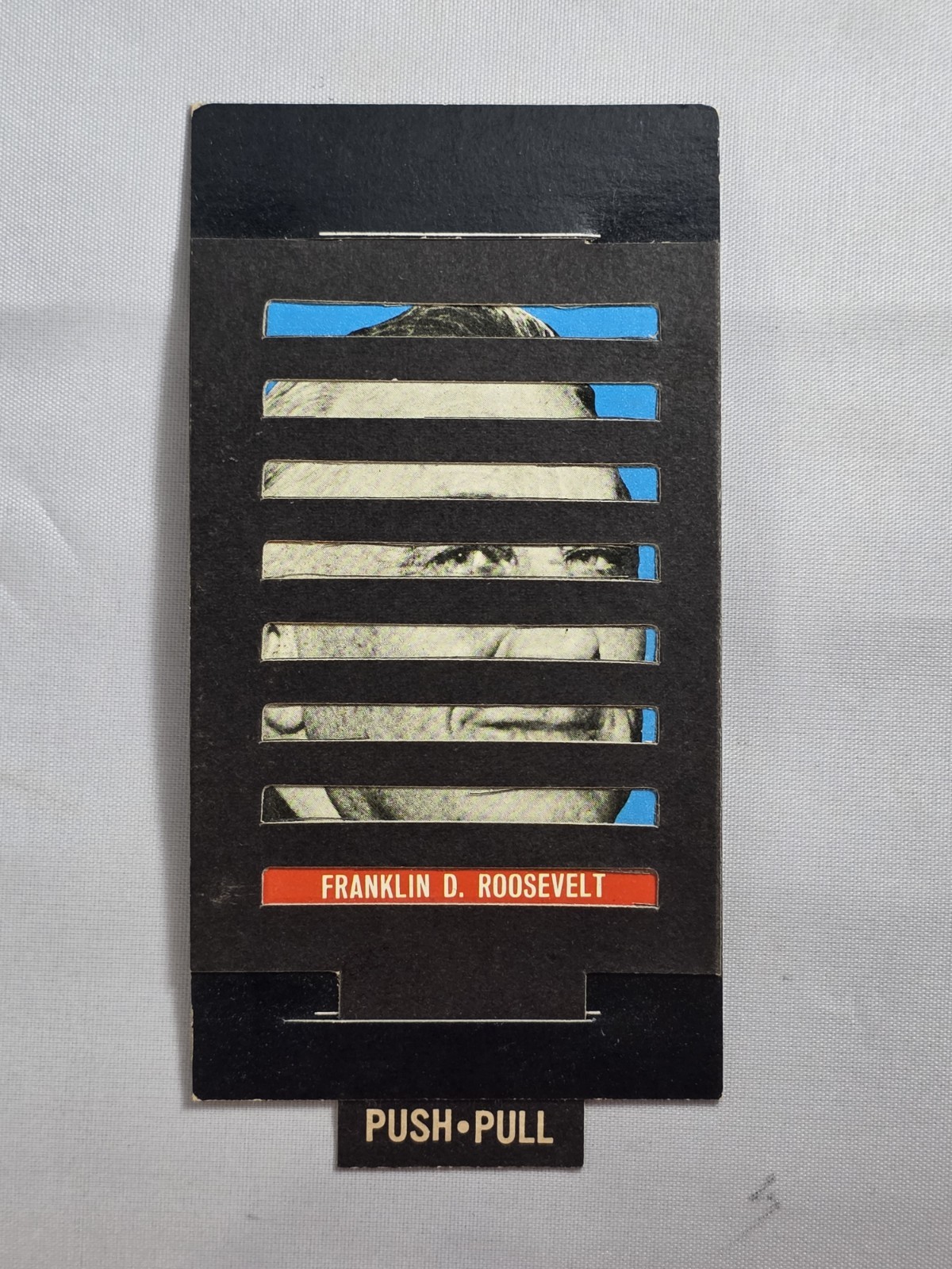Vintage 1965 Topps Push-Pull Card # 3 Franklin D Roosevelt / Winston Churchill