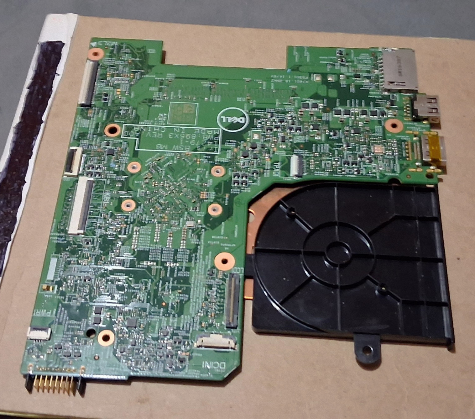 Huge Working Electronics Repair Lot Dell HP Laptop Tablet Phone Motherboards