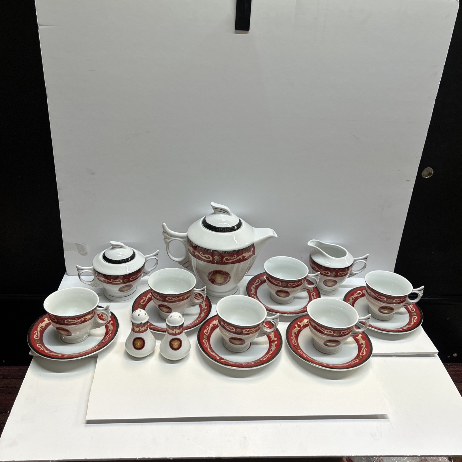 19Pc Medusa Head Red Black Gold Porcelain Tea Set Teapot Cups Saucers Serving
