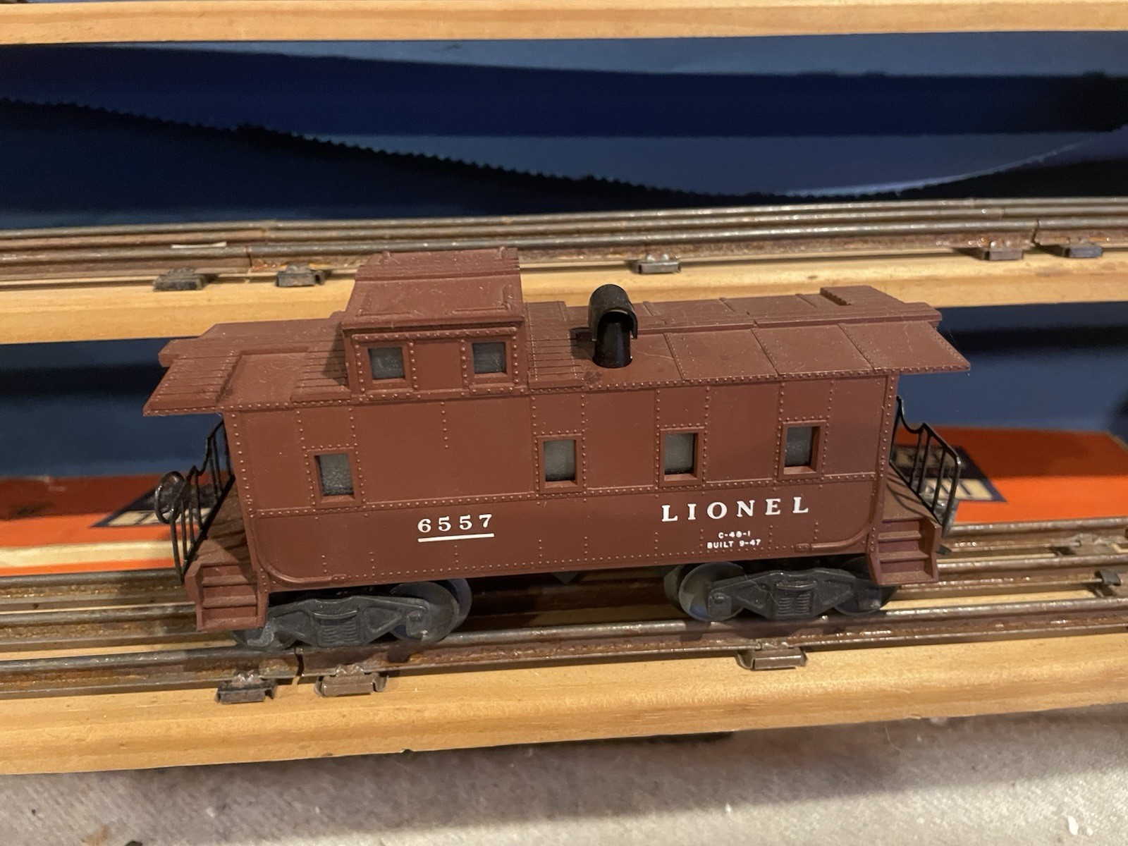 SCARCE Postwar Lionel 6557 Smoking Caboose SCARCE Postwar Lionel 6557 Smoking Caboose