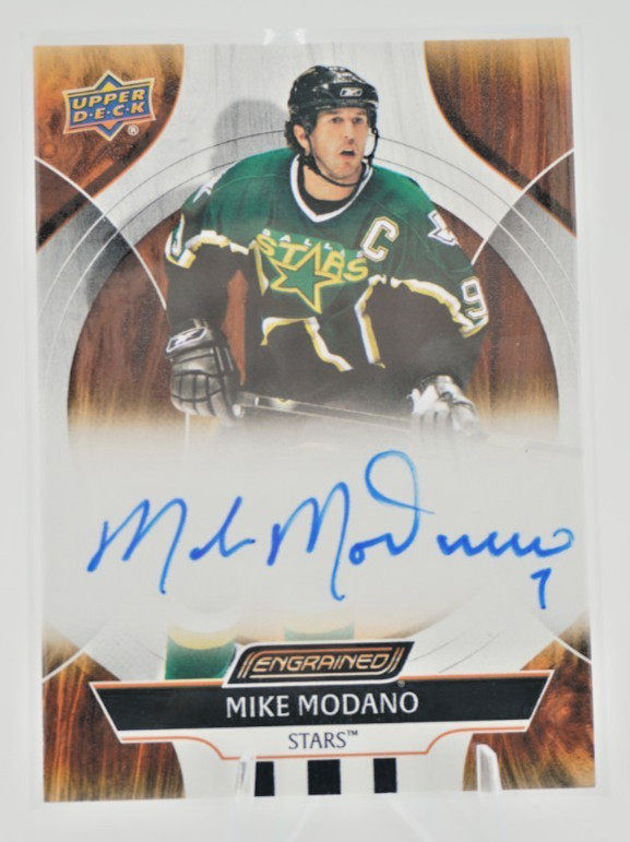 2024-25 Upper Deck Mike Modano #CA-MO Engrained Icons Auto Dallas Stars 2024-25 Upper Deck Mike Modano #CA-MO Engrained Icons Auto Dallas Stars