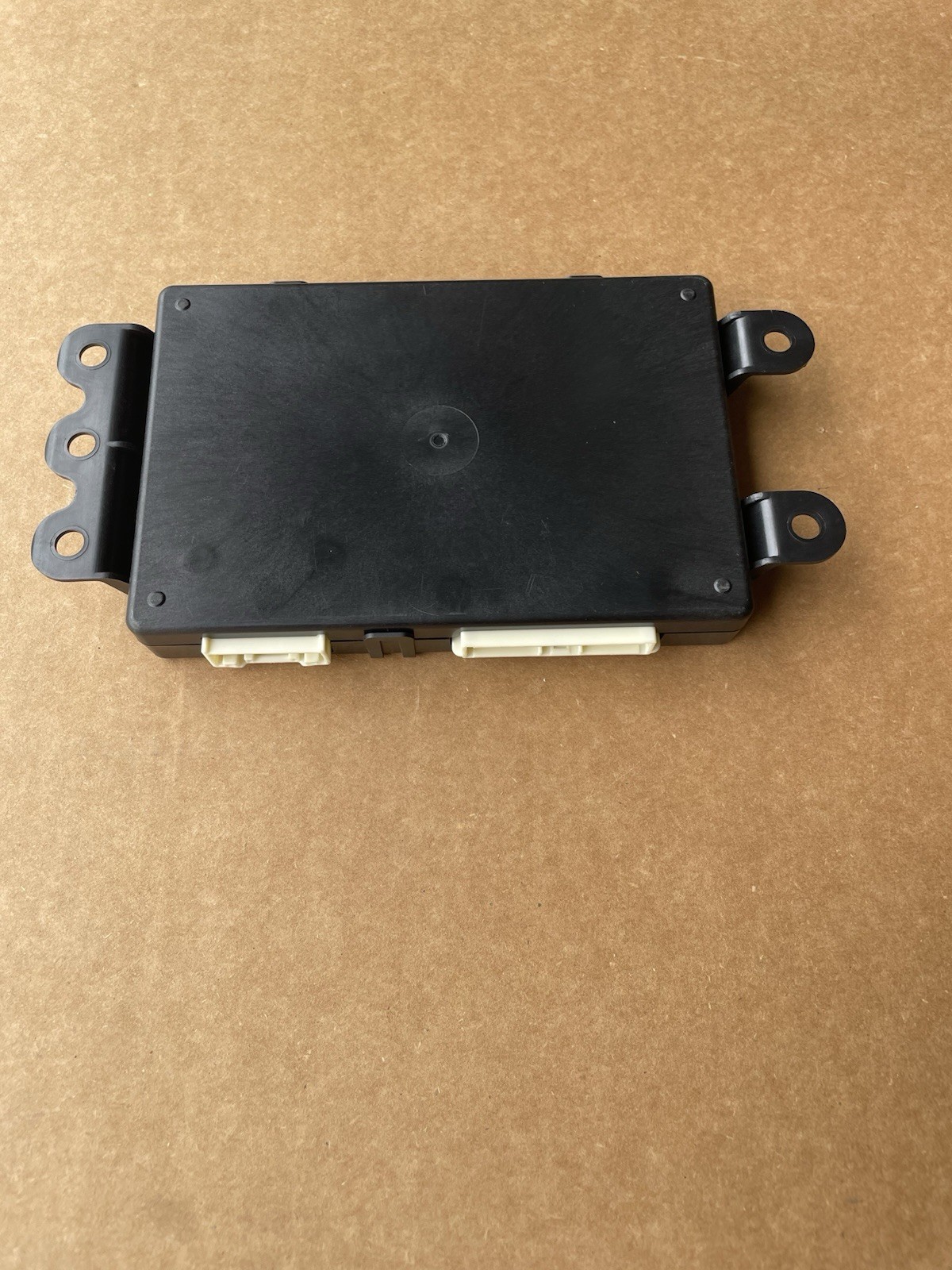 2016-2020 Tesla Model S Air Suspension Computer Control Module Unit OEM 2016-2020 Tesla Model S Air Suspension Computer Control Module Unit OEM