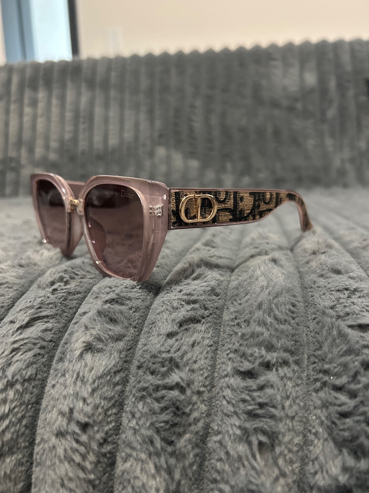 Christian Dior Sunglasses Women Cateye Rose Gold Pink Gold CD Logo Christian Dior Sunglasses Women Cateye Rose Gold Pink Gold CD Logo