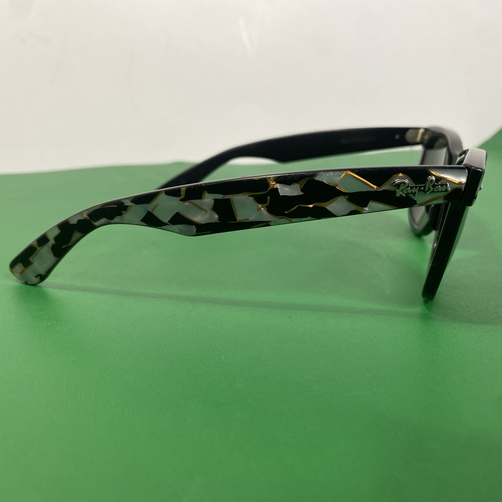 vintage Ray-Ban Wayfarer 1996 Atlanta Olympics Special Edition sunglasses vintage Ray-Ban Wayfarer 1996 Atlanta Olympics Special Edition sunglasses