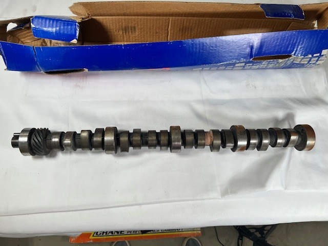 Howard’s Racing Cam Camshaft –Vintage NOS Ford 70101/1‑1267 With Original Box Howard’s Racing Cam Camshaft –Vintage NOS Ford 70101/1‑1267 With Original Box