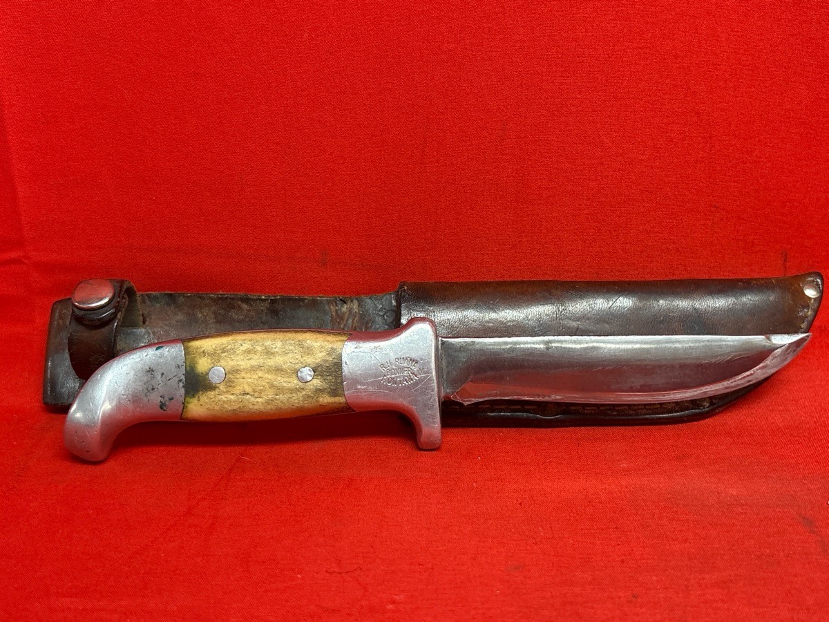 Vintage R.H. Ruana Bonner Montana M Stamp 4.5\