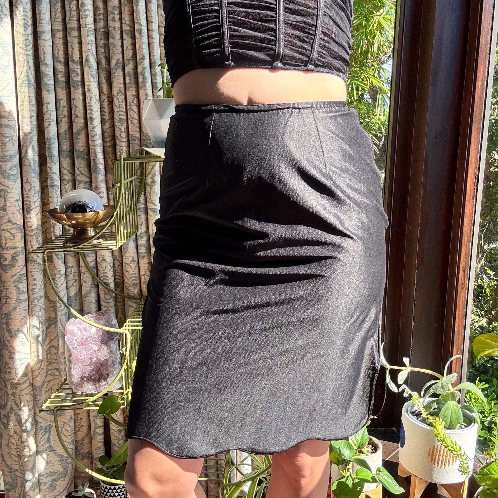 Vintage 1950s 1960s Short Black Scalloped Hem Pin Up Skirt Slip SM Vintage 1950s 1960s Short Black Scalloped Hem Pin Up Skirt Slip SM