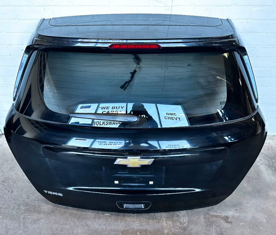 2015-2022 Chevy Trax Rear Decklid Trunk Black Door Shell W/ Window OEM 2015-2022 Chevy Trax Rear Decklid Trunk Black Door Shell W/ Window OEM