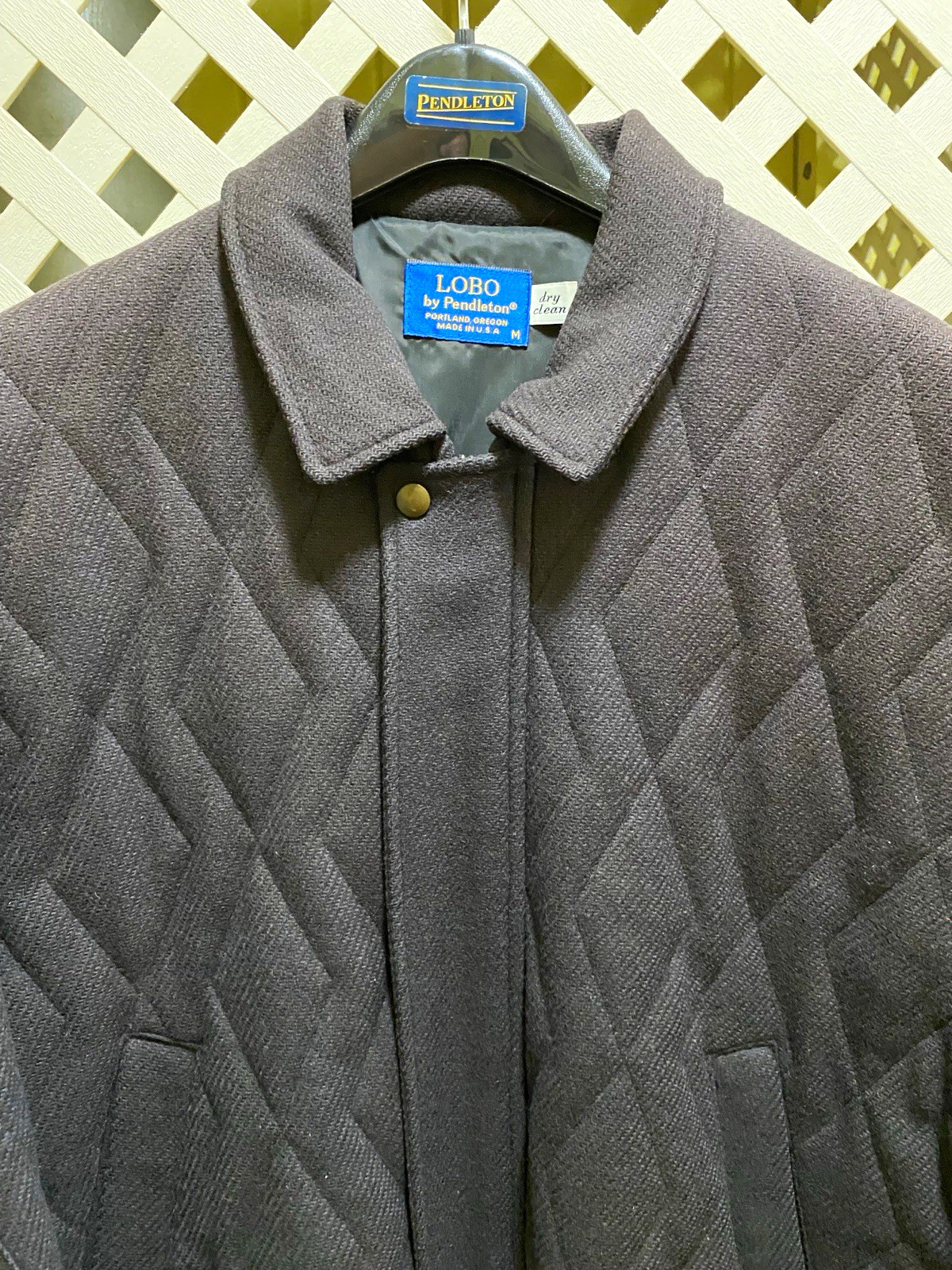 Pendleton Men’s Gray Quilted Lined Wool Bomber Jacket Button Front Size M Pendleton Men’s Gray Quilted Lined Wool Bomber Jacket Button Front Size M