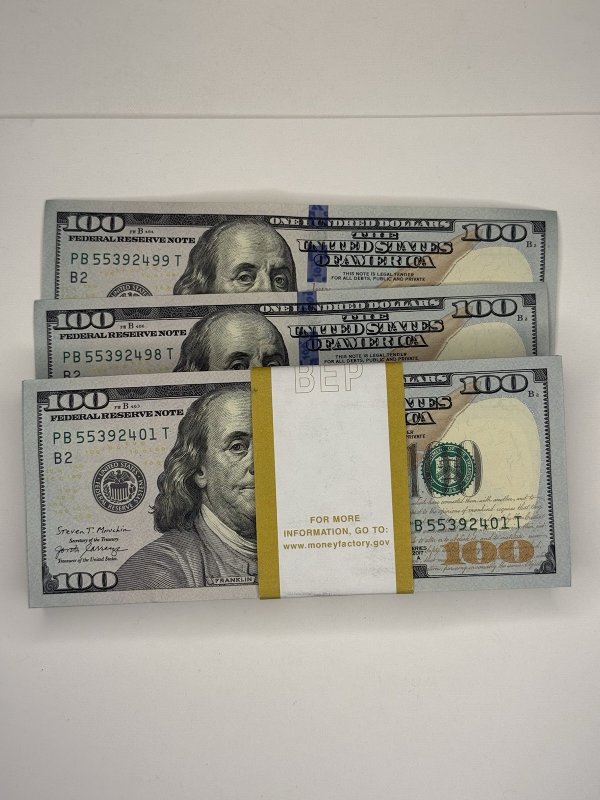 NEW Uncirculated Sequential Crispy $100 BU- 2017a One Hundred Dollar Bill note