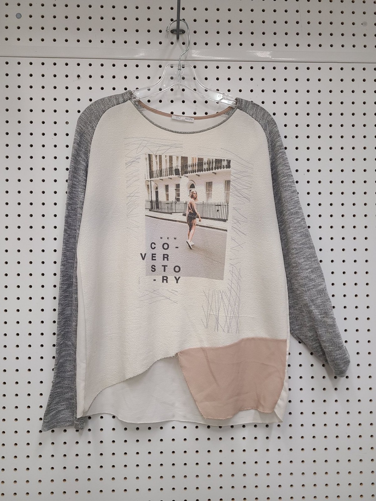 Zara Woman Long Sleeve Graphic Top With Contrasting Hem Beige & Gray