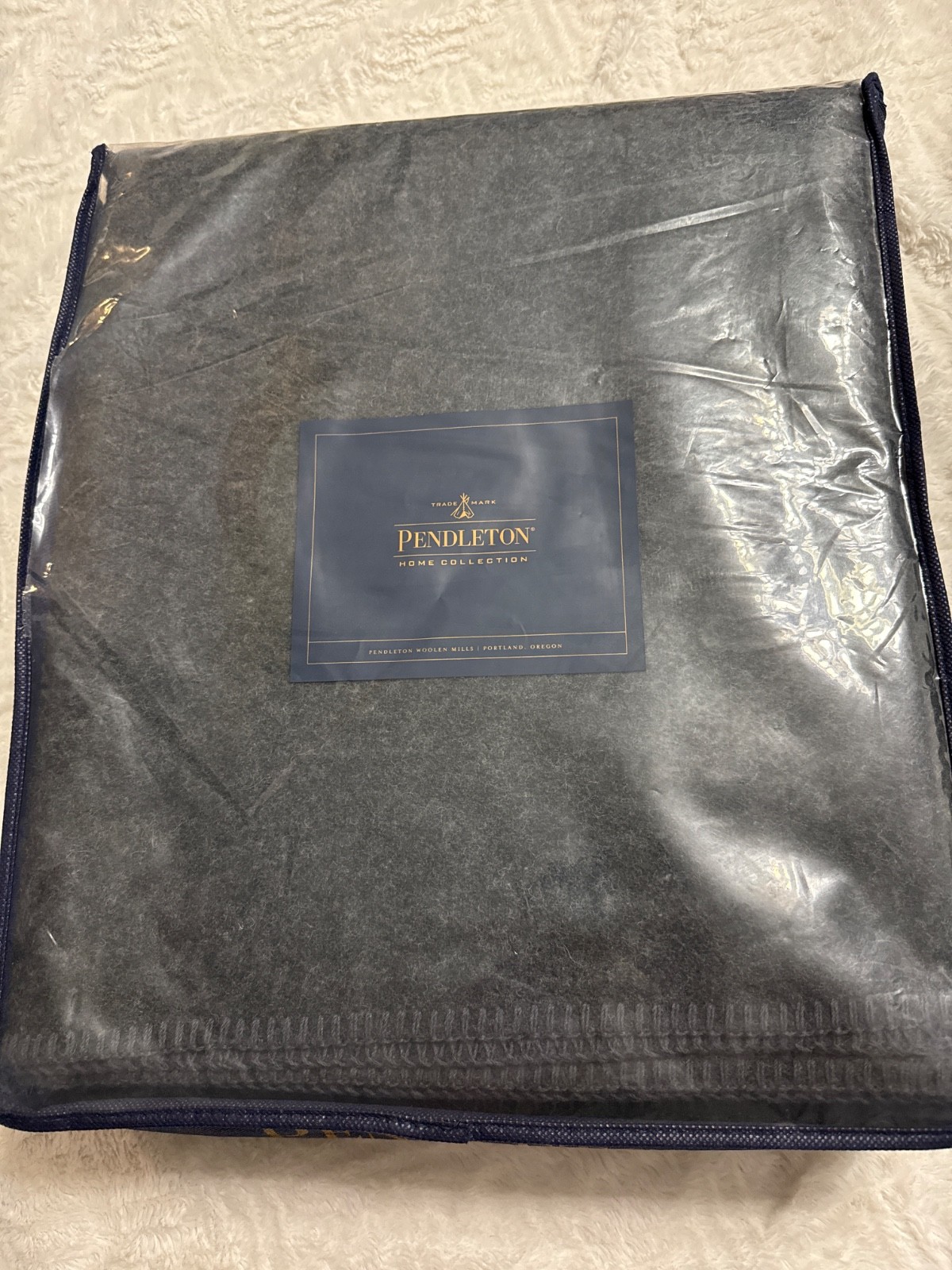 Pendleton Home Collection Blanket Queen Size Gray New in Original Packaging