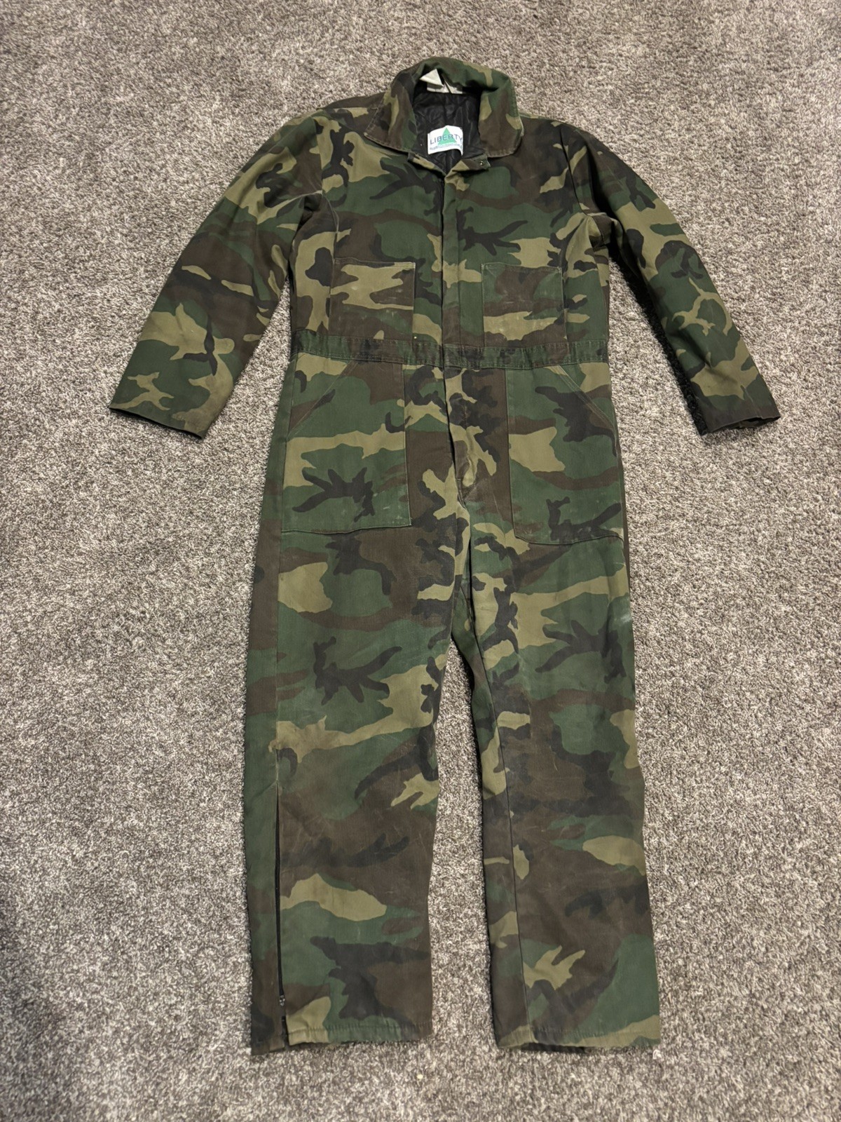 Vintage Liberty Woodland Camo Hunting Coveralls Men\'s Sz XL USA Made Vintage Liberty Woodland Camo Hunting Coveralls Men\'s Sz XL USA Made