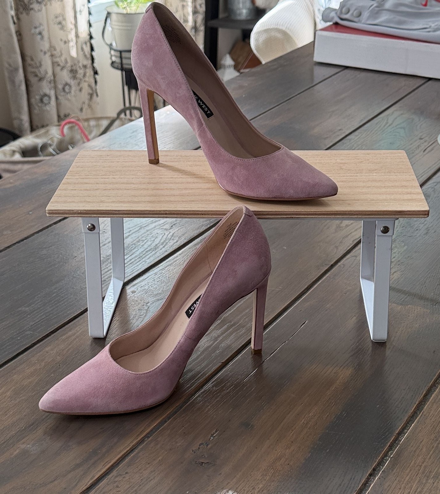 Nine West Pointed Toe Heels Size 7.5M Mauve Pink Suede Stilettos Nine West Pointed Toe Heels Size 7.5M Mauve Pink Suede Stilettos