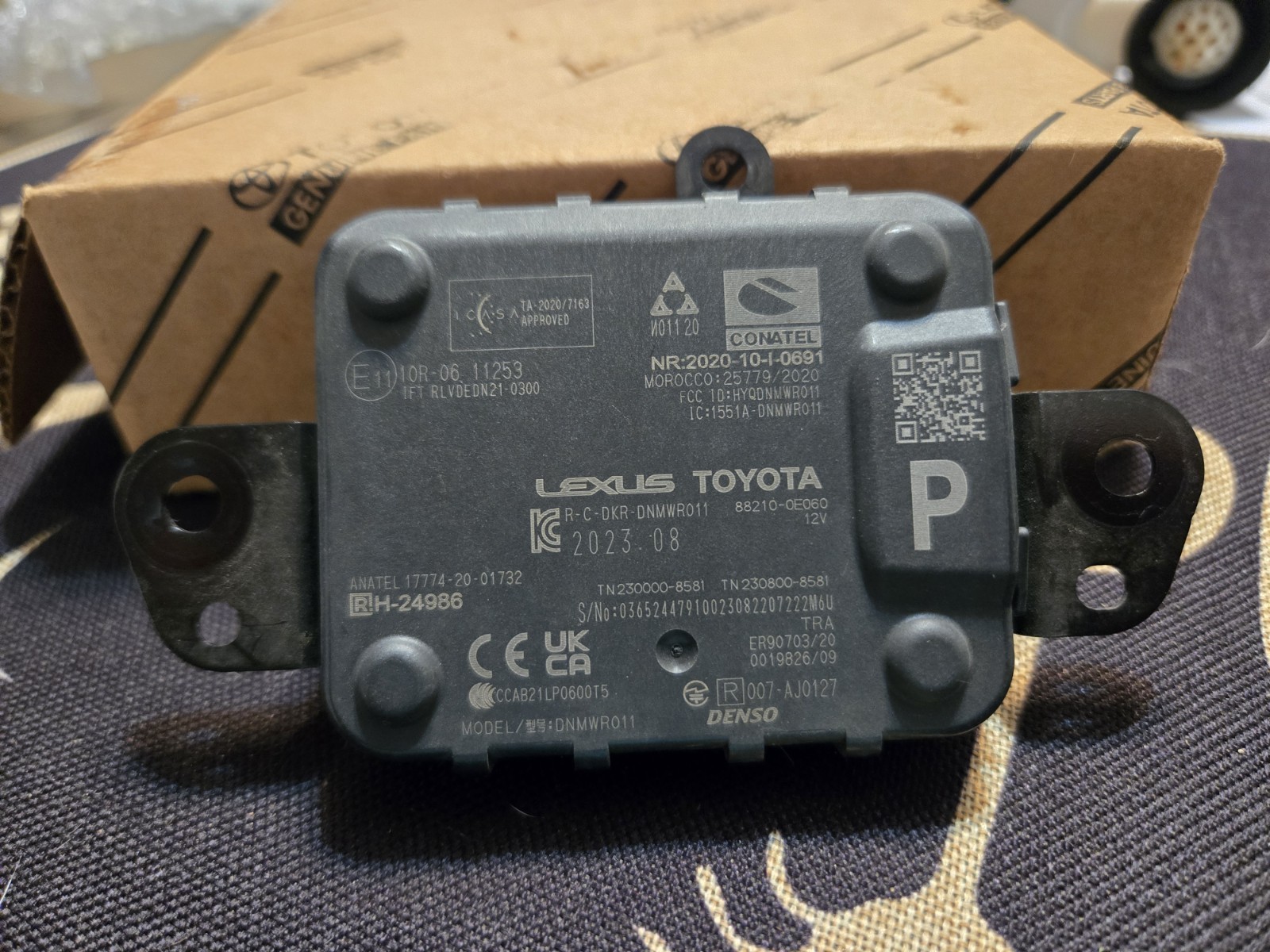 OEM 2023-2026 TOYOTA LEXUS FRONT CRUISE DISTANCE RADAR SENSOR 88210-0E060 Used 