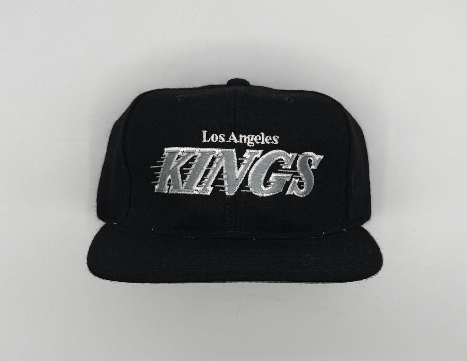 Vintage NHL Los Angeles Kings Motion Snapback Hat 90s Starter Black 100% Wool Vintage NHL Los Angeles Kings Motion Snapback Hat 90s Starter Black 100% Wool