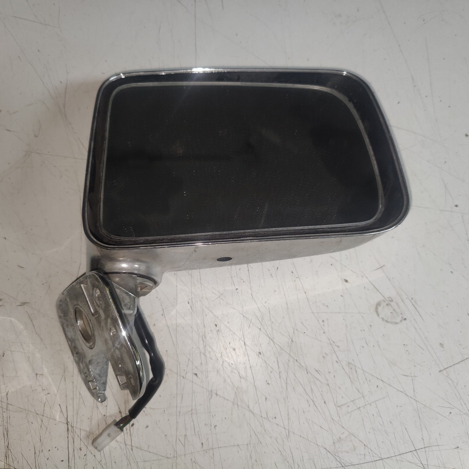 1988 1989 Toyota 4Runner Surf 1988 Pickup PASSENGER Right Power Mirror CHROME 1988 1989 Toyota 4Runner Surf 1988 Pickup PASSENGER Right Power Mirror CHROME