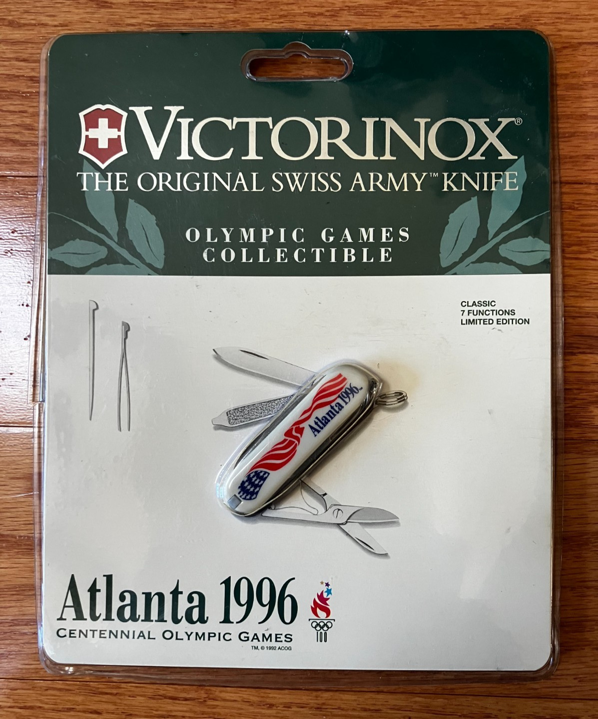 Vintage Victorinox Swiss Army Knife 1996 Atlanta Olympics Limited Edition NEW Vintage Victorinox Swiss Army Knife 1996 Atlanta Olympics Limited Edition NEW