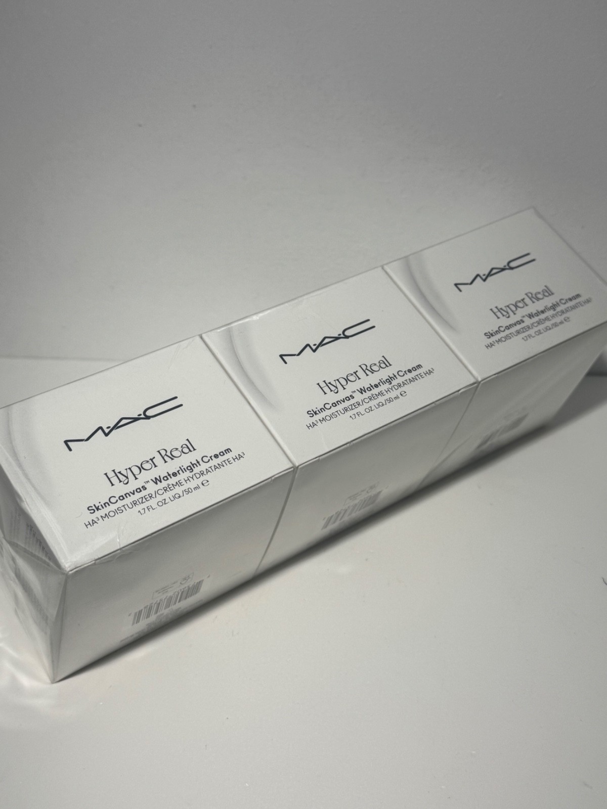 3 pk Mac Hyper Real Skin Canvas Water Light Moisturizing Cream 1.7oz / 50 Ml NEW 3 pk Mac Hyper Real Skin Canvas Water Light Moisturizing Cream 1.7oz / 50 Ml NEW