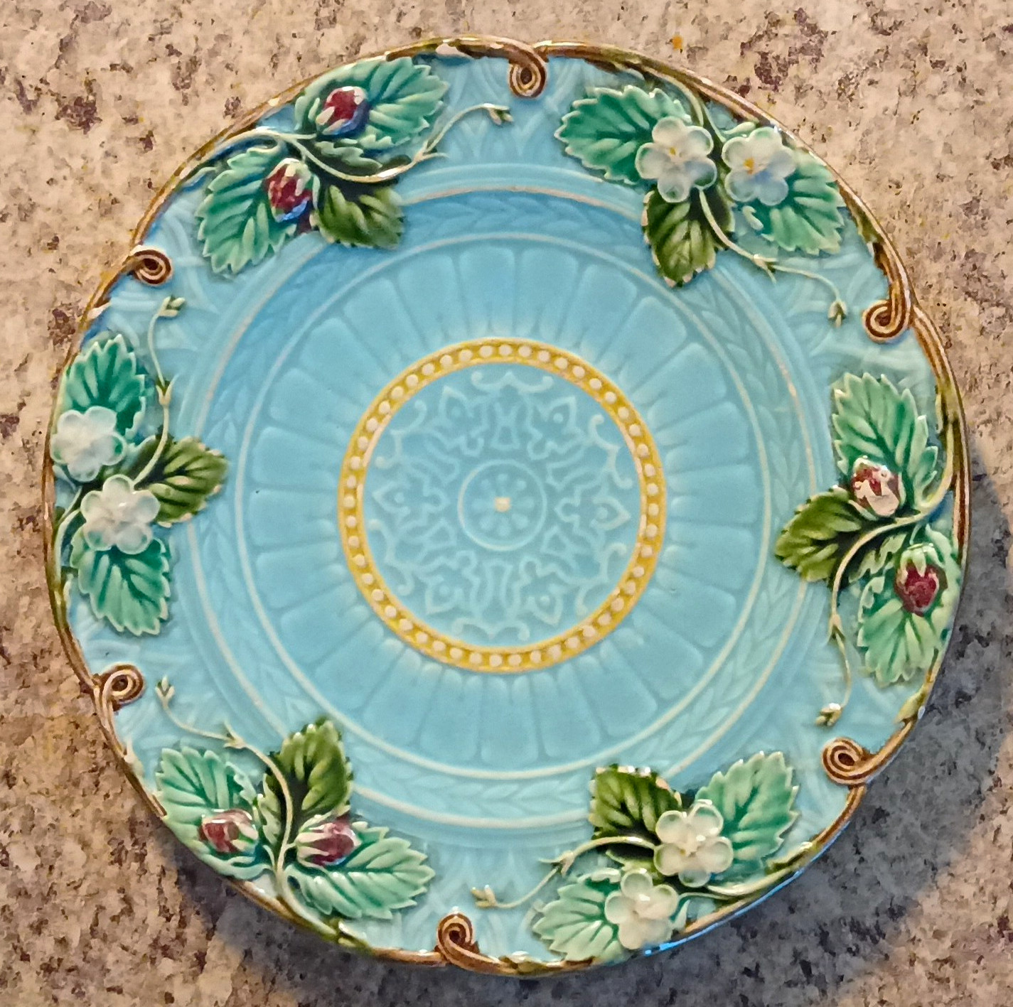 Sarreguemines Antique French Majolica Strawberry Pattern Plate Circa 1880s Sarreguemines Antique French Majolica Strawberry Pattern Plate Circa 1880s