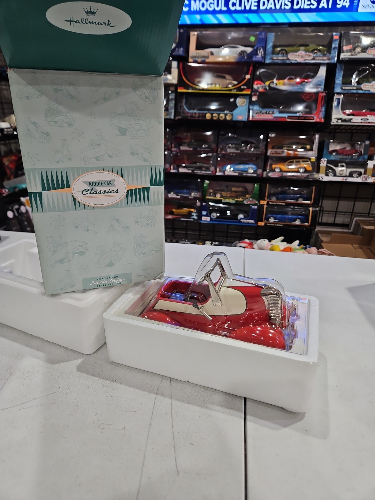 NEW Hallmark Kiddie Car Classic 1938 Garton Lincoln Zephyr #23,245/24,500 w/COA NEW Hallmark Kiddie Car Classic 1938 Garton Lincoln Zephyr #23,245/24,500 w/COA
