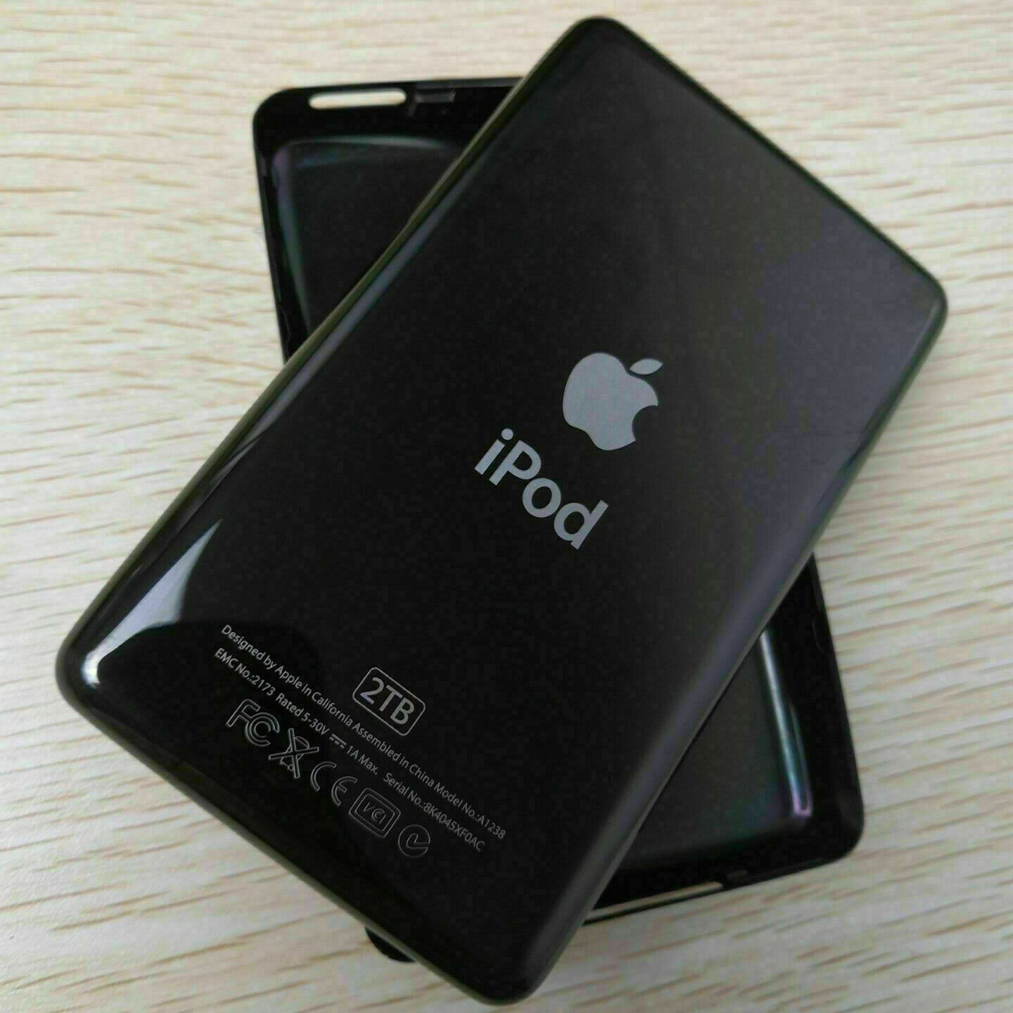 New Metal Back Housing Cover Case for iPod Classic & Video 5/5.5th Thin/Thick New Metal Back Housing Cover Case for iPod Classic & Video 5/5.5th Thin/Thick