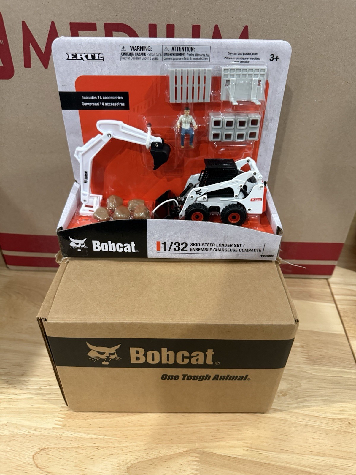 ERTL Bobcat 1:32 Skid-Steer Loader Set