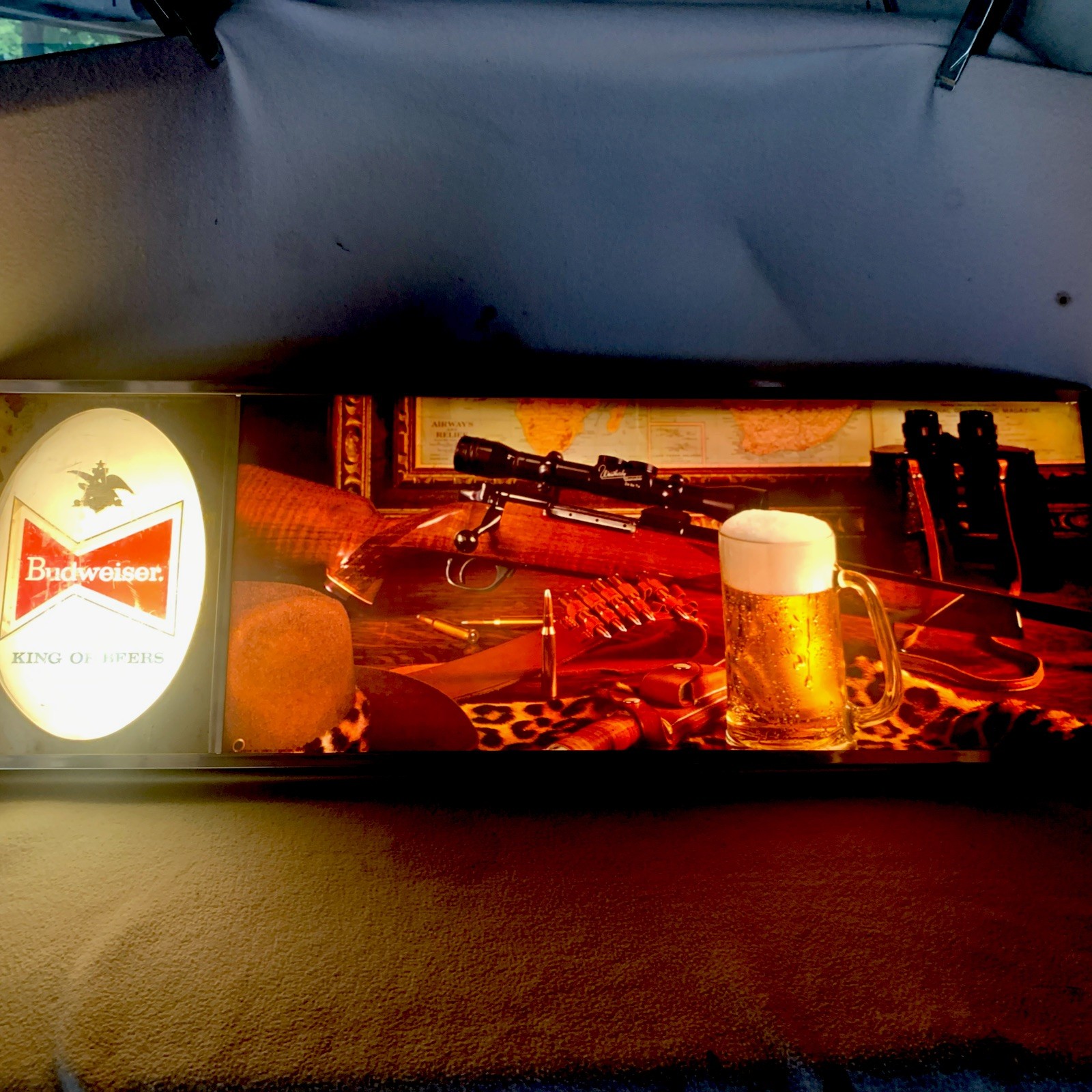 Vintage 1960’s Budweiser Beer Lighted Sign Rifle Safari Gun Hunt Vintage 1960’s Budweiser Beer Lighted Sign Rifle Safari Gun Hunt