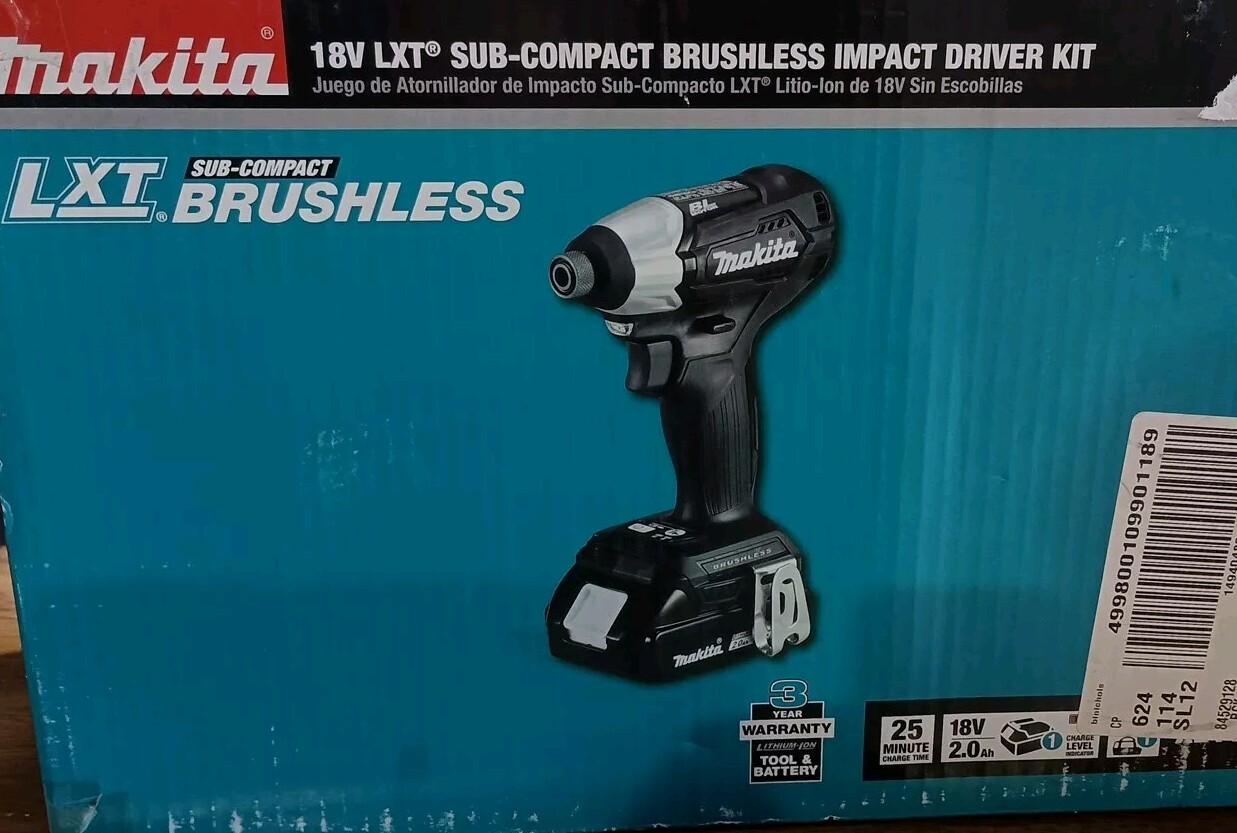 Makita XDT15R1B 18V LXT  Cordless Impact Driver w/ Bag & Charger *No Battery*