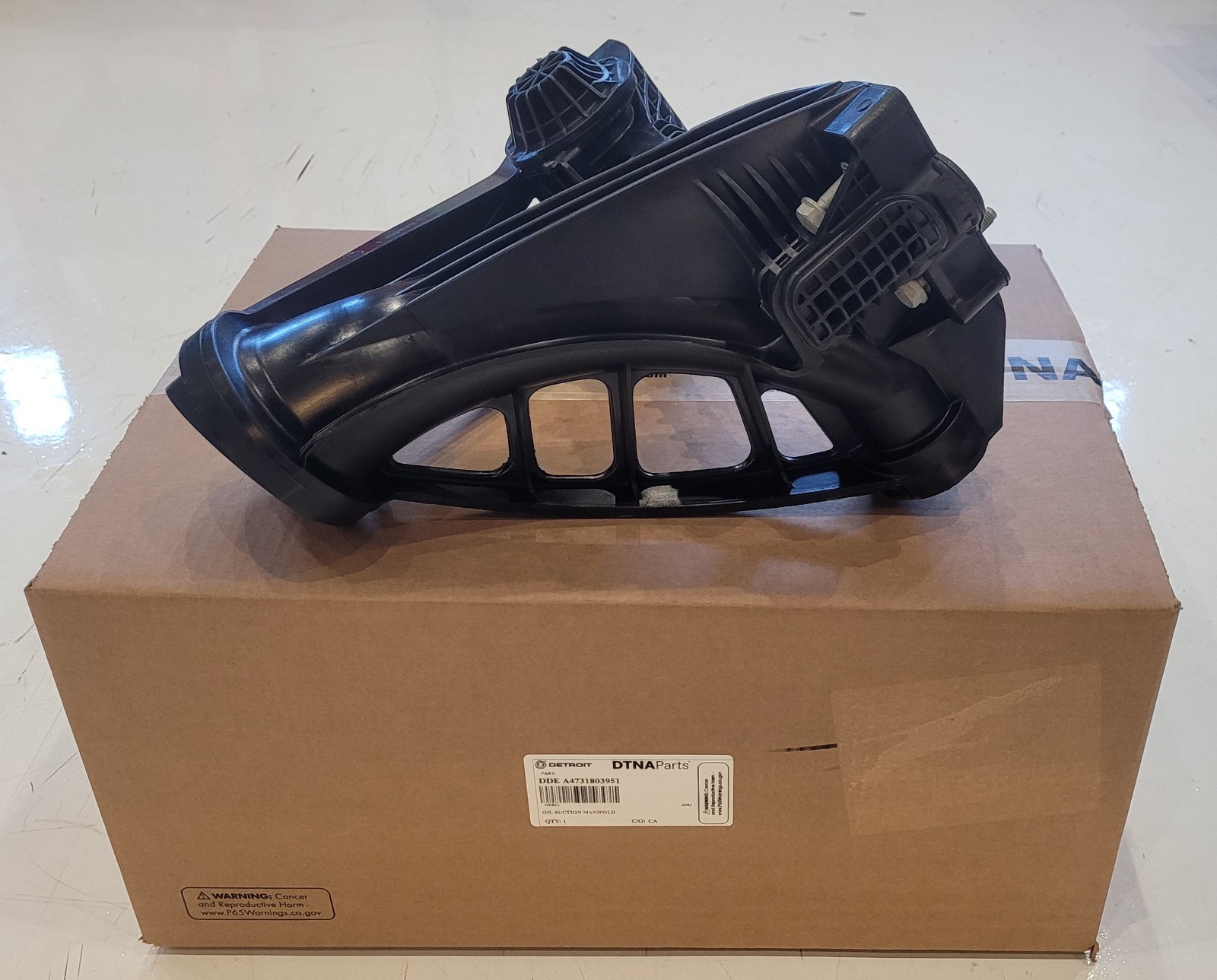 OEM Detroit Diesel DD15 Oil Suction Manifold A4731803951 OEM Detroit Diesel DD15 Oil Suction Manifold A4731803951