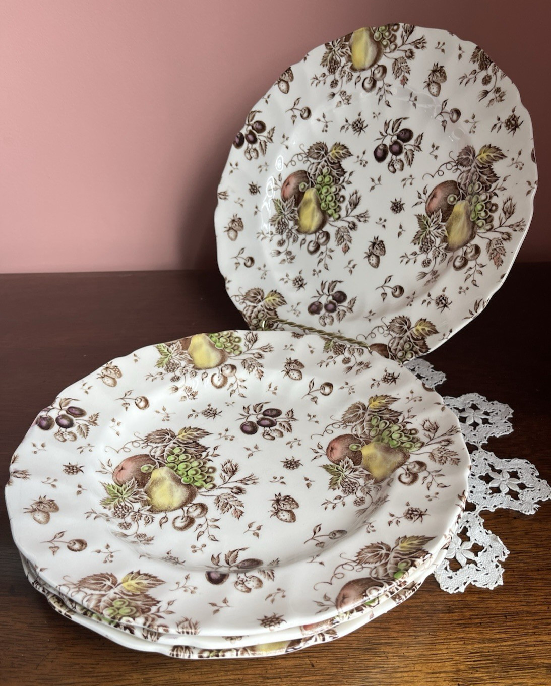 Johnson Brothers Autumn's Delight Dinner Plates Set of 4 Johnson Brothers Autumn's Delight Dinner Plates Set of 4