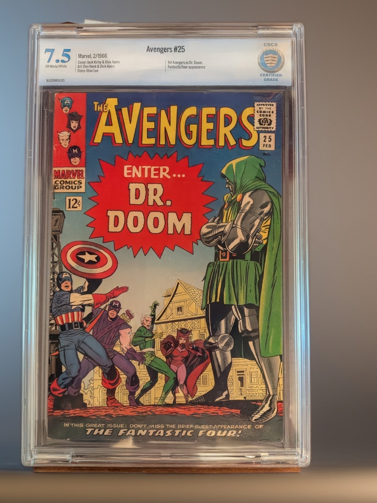 1966 Marvel Comics Avengers 25 CGC CBCS 7.5. Doctor Doom Cover Doomsday