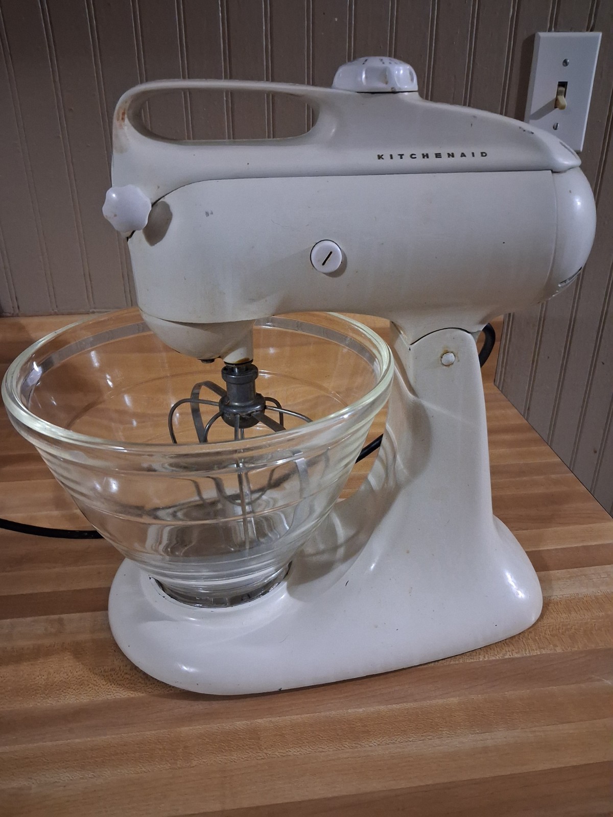 Vintage 1950s KitchenAid Model 3-C Stand Mixer Hobart White Vintage 1950s KitchenAid Model 3-C Stand Mixer Hobart White