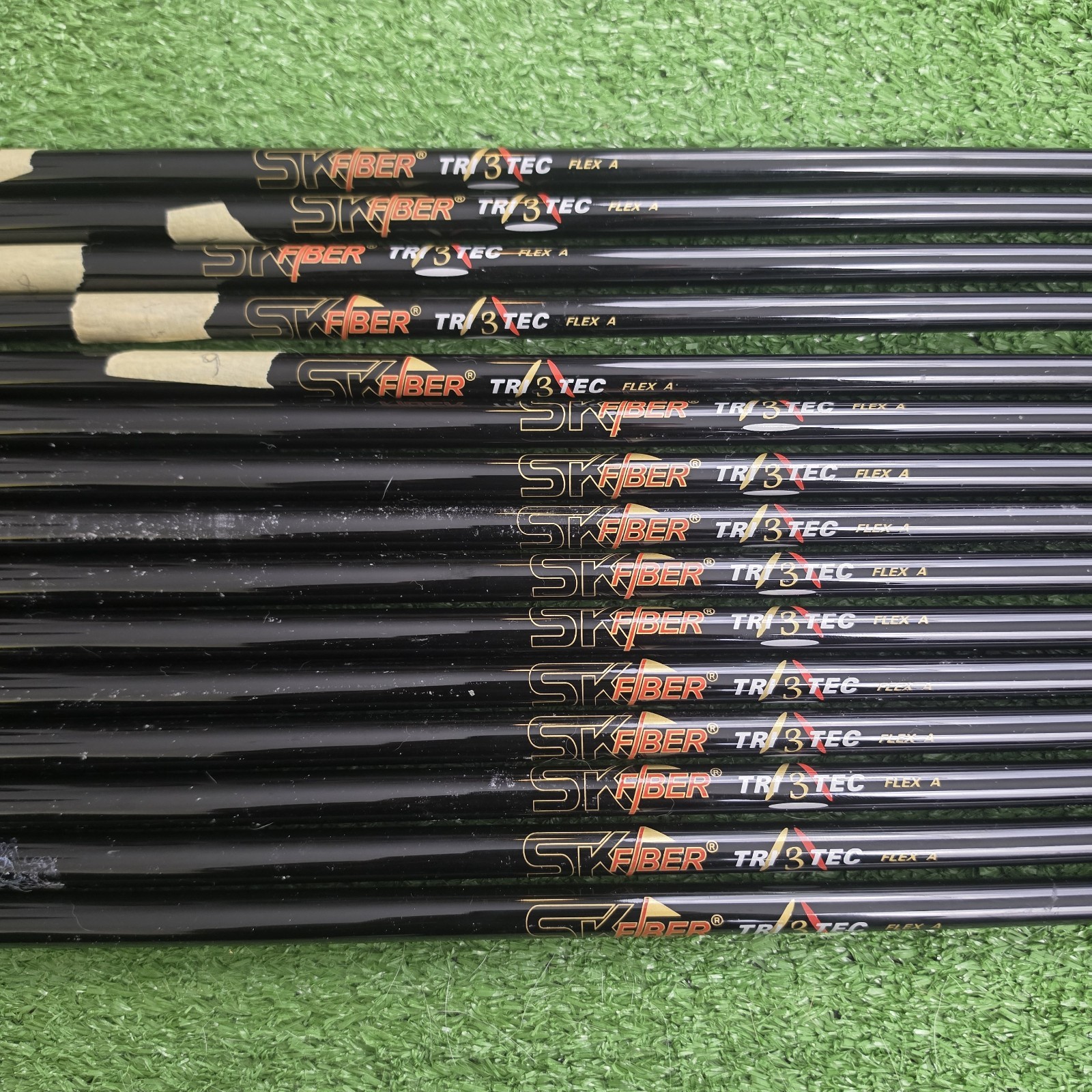 SK Fiber Tri Tec 3 A Flex Senior Graphite Irons/Hybrids Shaft Set Of 15 .370\ SK Fiber Tri Tec 3 A Flex Senior Graphite Irons/Hybrids Shaft Set Of 15 .370\