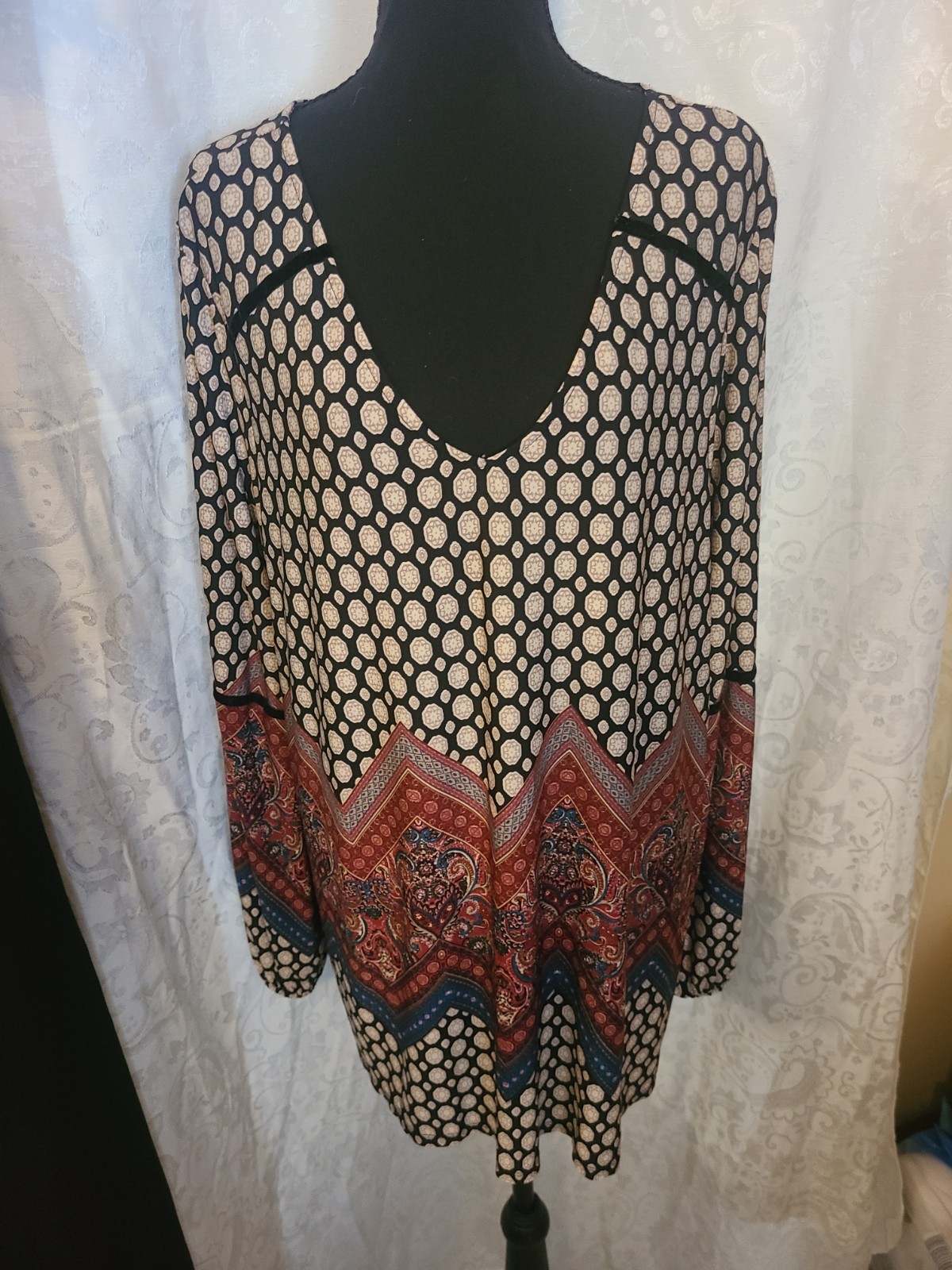 Size 2X women\'s Blouse Office Casual. Size 2X women\'s Blouse Office Casual.