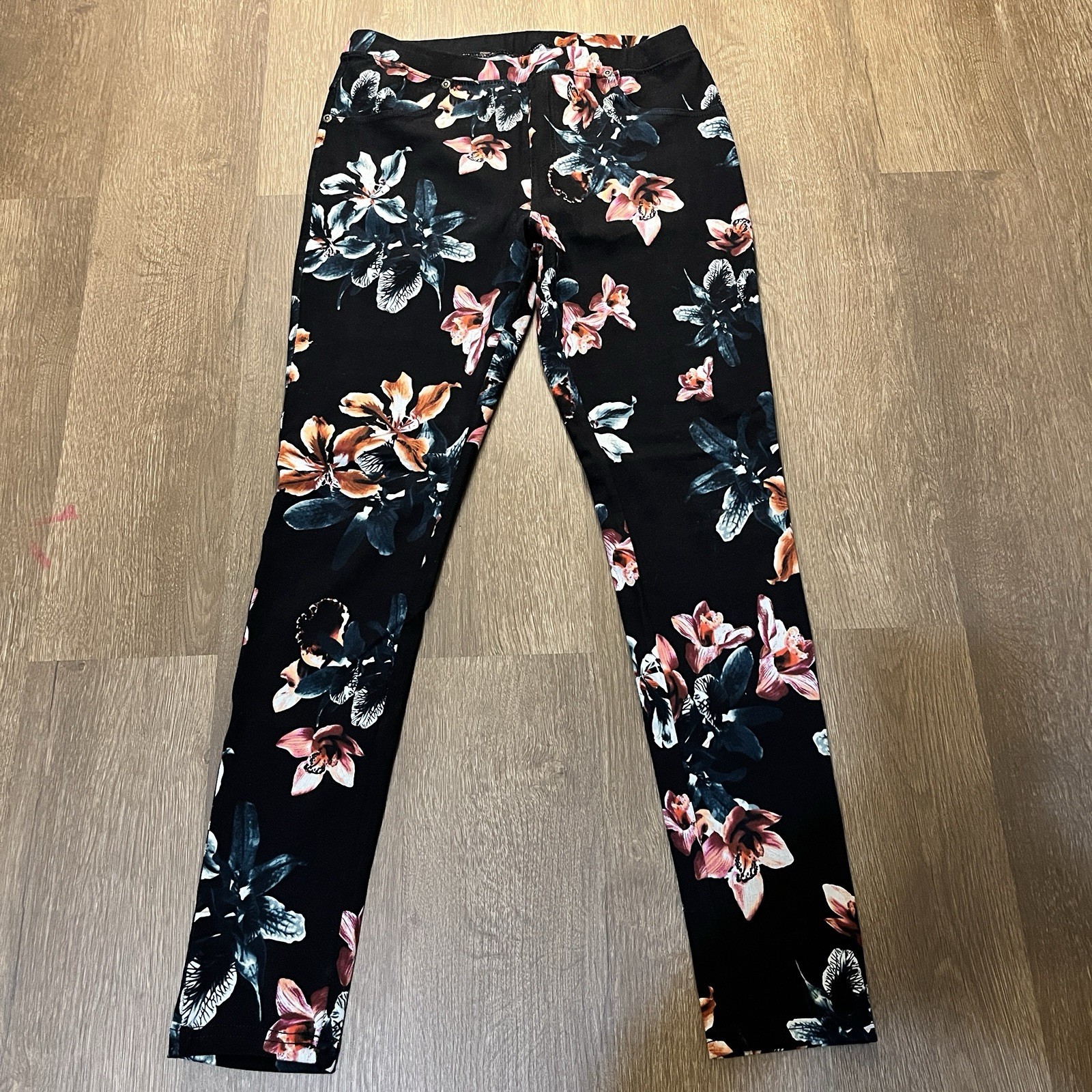 Lildy Black Moody Floral Print Jeggings | Sz S-M | Orchid Print