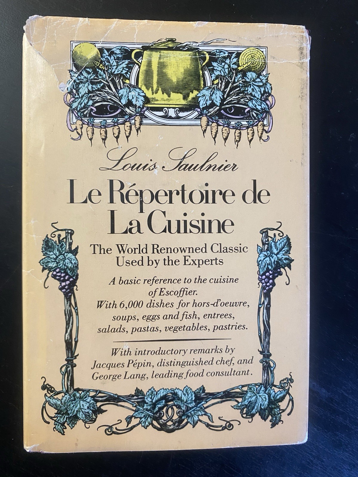 Le Repertoire de La Cuisine Saulnier 13th Edition HCDJ 1976 Vintage Cookbook Le Repertoire de La Cuisine Saulnier 13th Edition HCDJ 1976 Vintage Cookbook