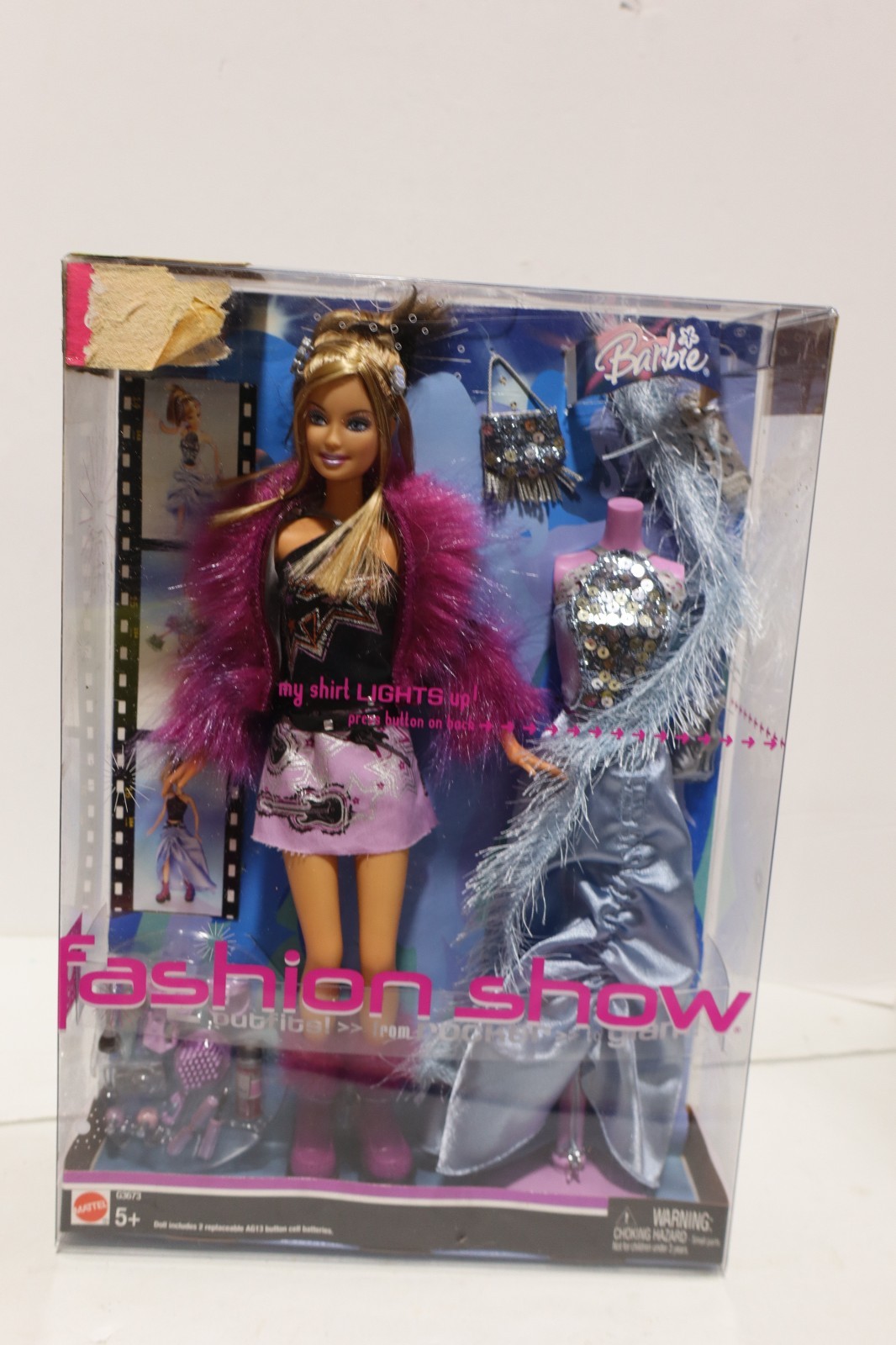 2004 Mattel Barbie Fashion Show Rocker to Glam doll #G3673 DAMAGED BOX 2004 Mattel Barbie Fashion Show Rocker to Glam doll #G3673 DAMAGED BOX