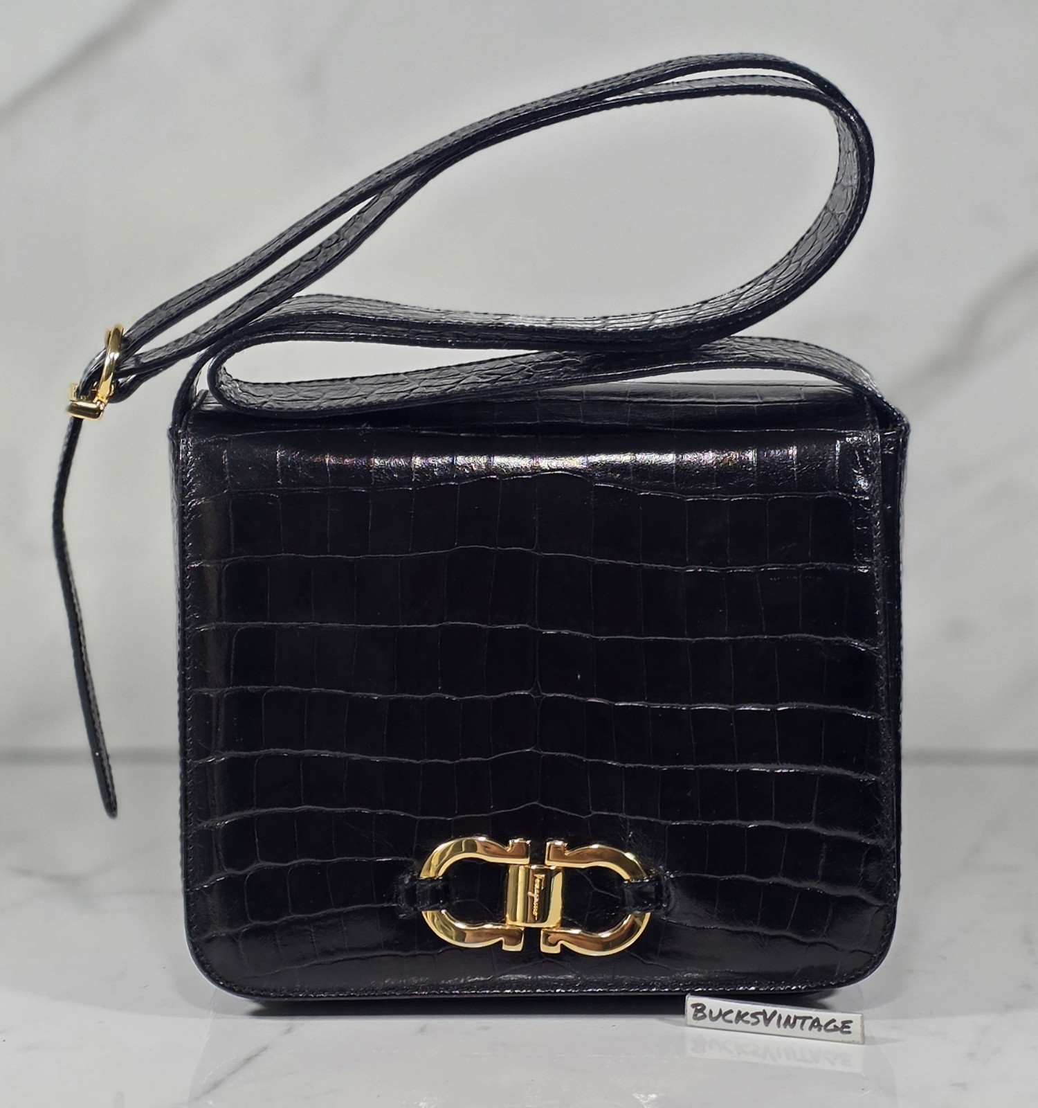 Vintage Salvatore Ferragamo Gancini Shoulder Bag Leather Purse Made In Italy 