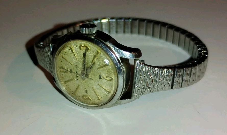 1950s Wittnauer Swiss made Vintage Ladies Watch W/Original Band/Working Movement 1950s Wittnauer Swiss made Vintage Ladies Watch W/Original Band/Working Movement