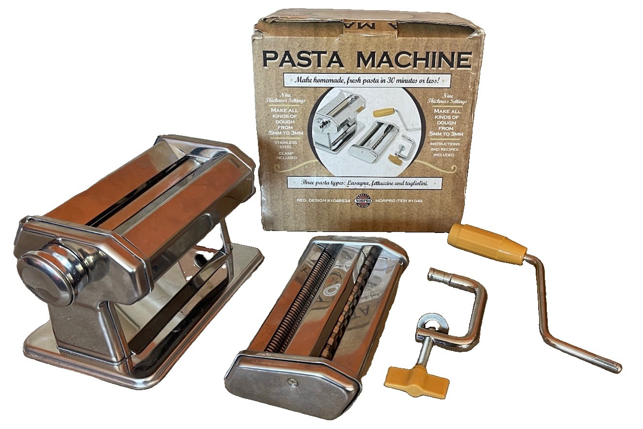 Norpro Pasta Machine - Model # 1049 - Make Fresh Homemade Pasta - New Open Box Norpro Pasta Machine - Model # 1049 - Make Fresh Homemade Pasta - New Open Box