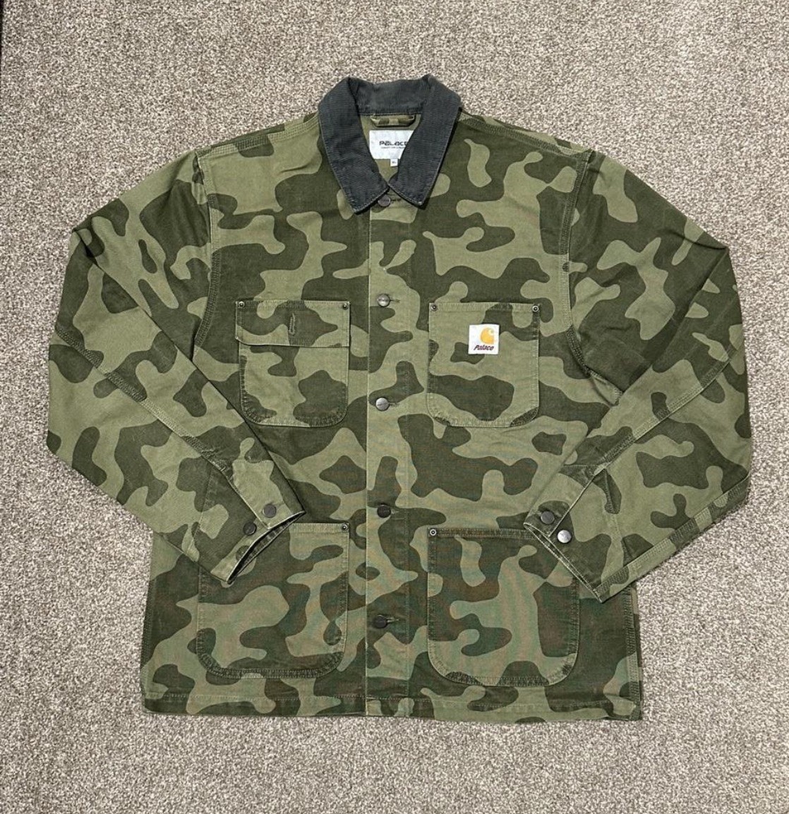Carhartt WIP • Palace - Green Camo Canvas Cotton Work Jacket XL Corduroy Collar Carhartt WIP • Palace - Green Camo Canvas Cotton Work Jacket XL Corduroy Collar