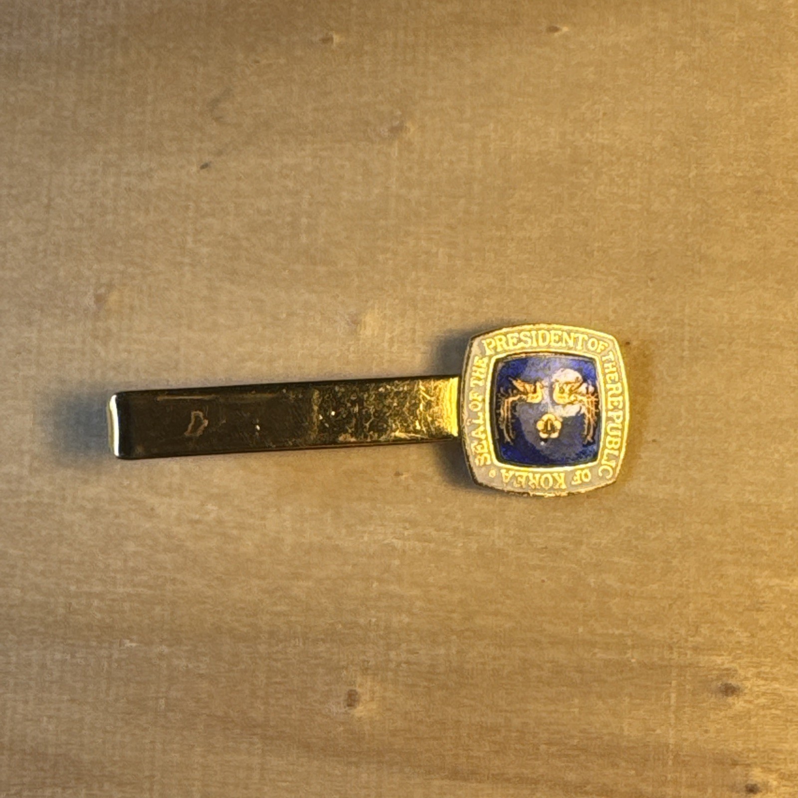 Vintage South Korea Presidential Seal Tie Clip Republic of Korea Blue Enamel Vintage South Korea Presidential Seal Tie Clip Republic of Korea Blue Enamel