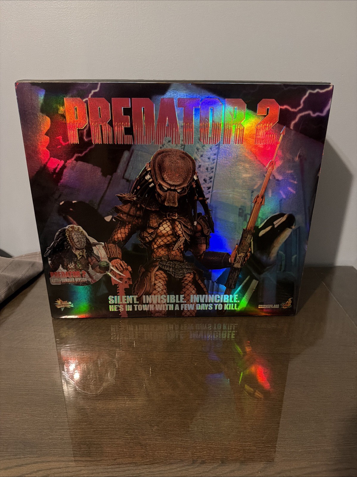 Hot Toys Predator 2 (BattleDamagedVersion) 1/6 Scale Action Figure MMS45 2007 Hot Toys Predator 2 (BattleDamagedVersion) 1/6 Scale Action Figure MMS45 2007